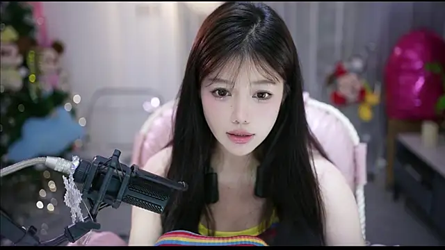 美女MinnieMoney在线直播