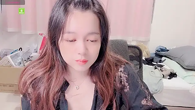 美女TW_Daisyboo在线直播