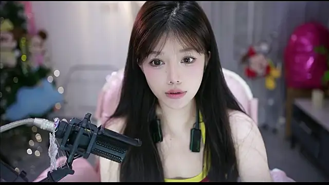 美女MinnieMoney在线直播