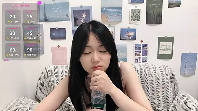 美女LiLiYbaby在线直播