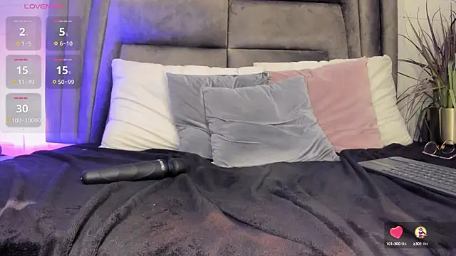 Layla_Clarke 웹캠 쇼