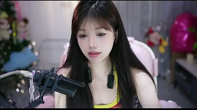 美女MinnieMoney在线直播