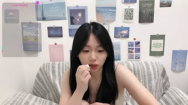 美女LiLiYbaby在线直播