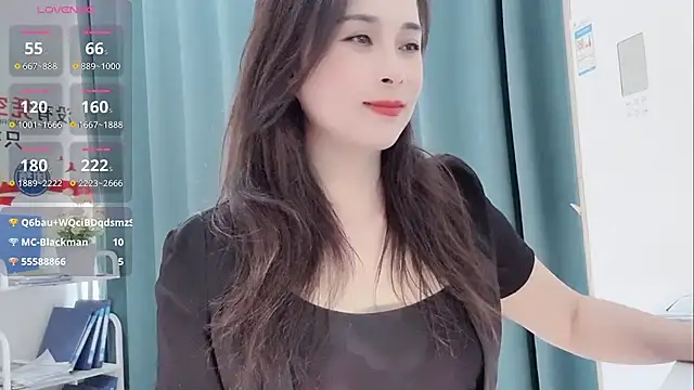 美女Qwi-V1在线直播