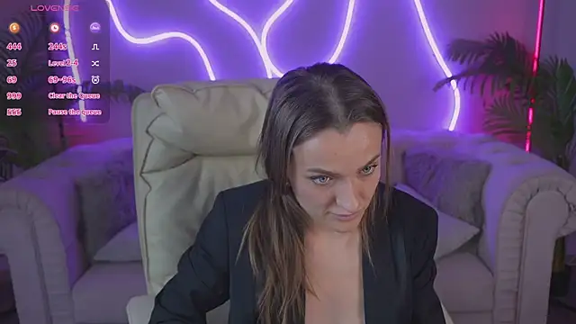 EmmySkyy Live Sex Cams