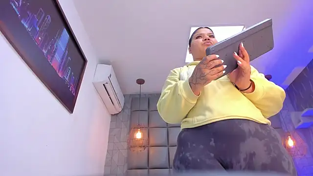 mile_uribe Live Sex Cams
