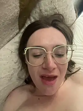 NaughtyNerdyWifey's Webcam Show