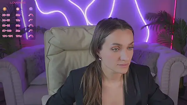 EmmySkyy Live Sex Cams