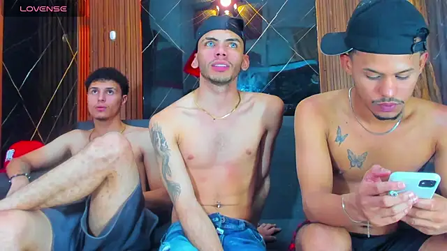 Morenodreamx's Webcam Show