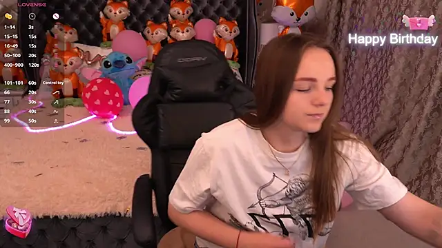 FoxyShy Live Sex Cams