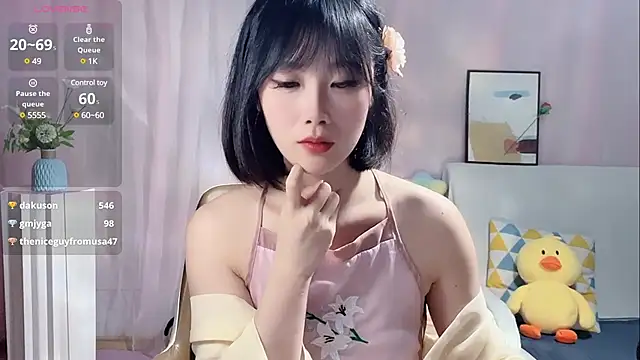 美女LaoSHI-999在线直播