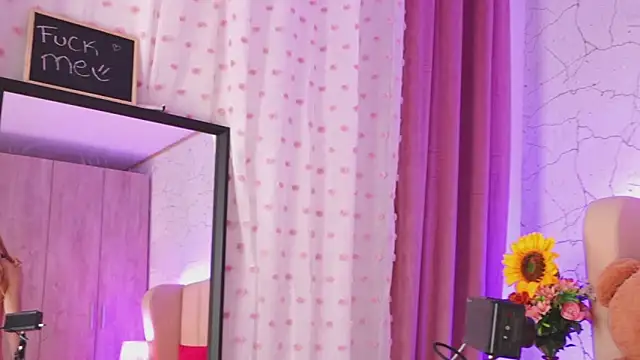 ChannelAngeless' Live Sex Cam Show