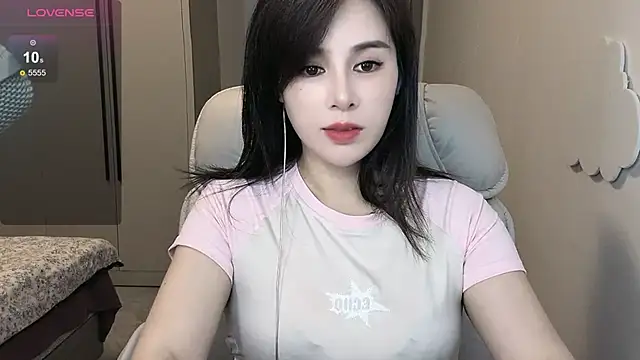 美女hknana在线直播