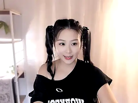 美女lumi65在线直播