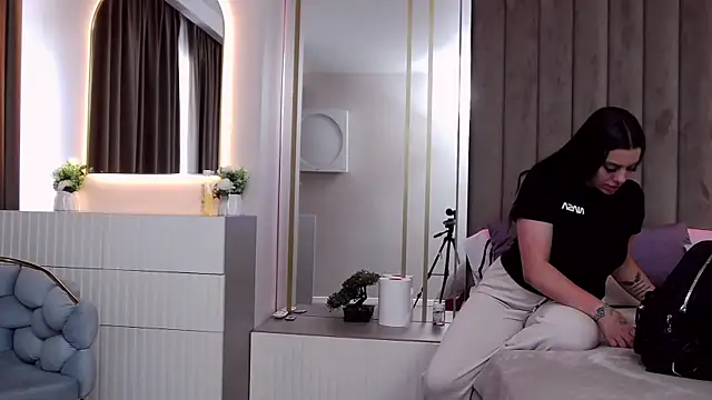 TaraBluee Live Sex Cams