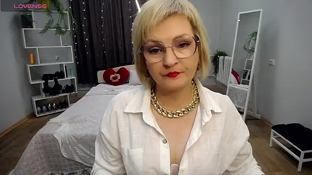 BlondeBrilliant7 Live Sex Cams