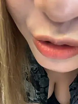 美女Emmie767在线直播