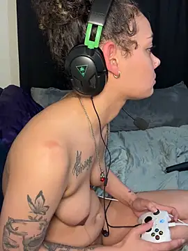 tastylolaaa's Webcam Show