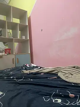 美女zqq5522在线直播