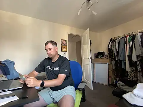 Kramer023's Webcam Show