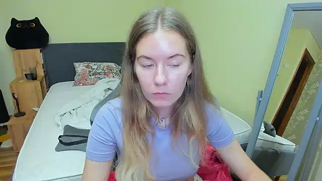 EmilyPaw's Webcam Show