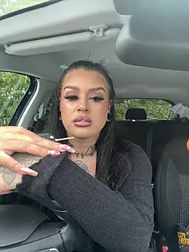 tempzzz12's Webcam Show