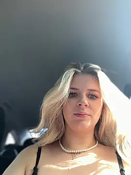 Love_Bri's Webcam Show