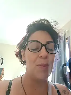 Escarlate4you_'s Webcam Show