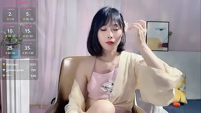 美女LaoSHI-999在线直播