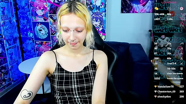 Lexy-Woorhez Live Sex Cams