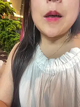 美女xiao-mo520在线直播