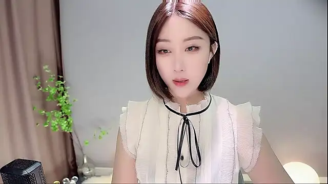 美女Ling00kk在线直播