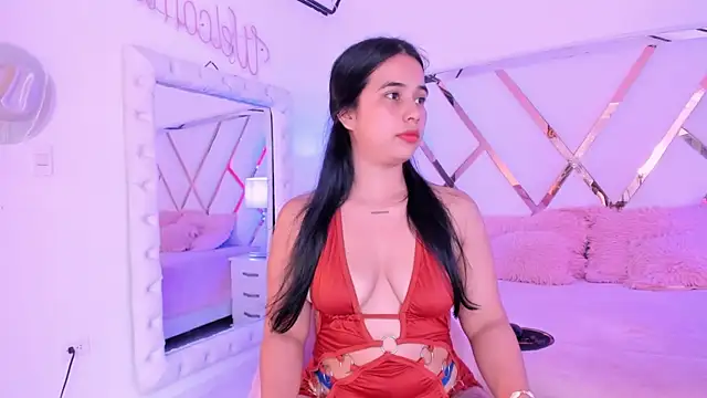 naughtysara20's Live Chat Room