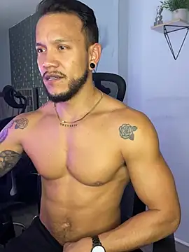 ARON_TAYLER01's Webcam Show