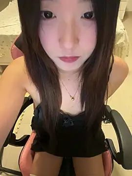 美女kkkiii889在线直播