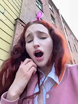 SnappyHappy's Webcam Show