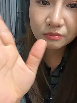 美女Emmie767在线直播