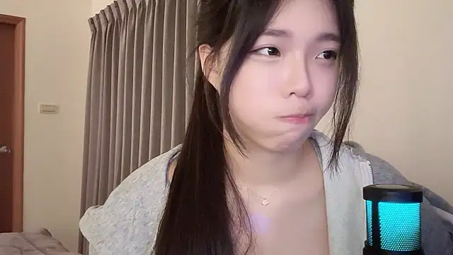 美女Qaz42799在线直播