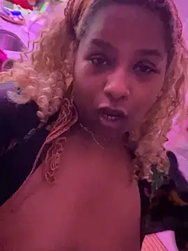 BigFineSelena's Webcam Show