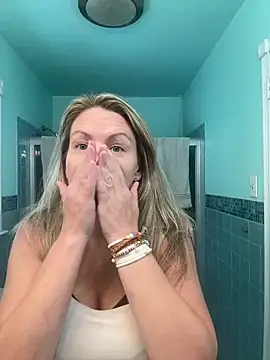 YourSophiaxo's Webcam Show