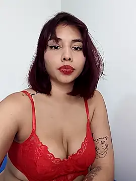 LucyMartelli Adlı Modelin Web Kamerası Şovu