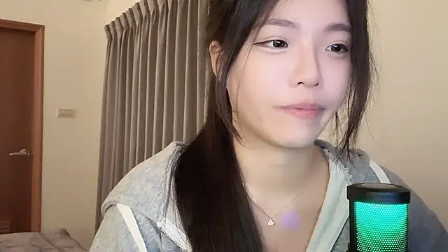 美女Qaz42799在线直播
