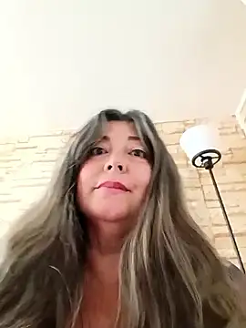 emma_tour's Webcam Show