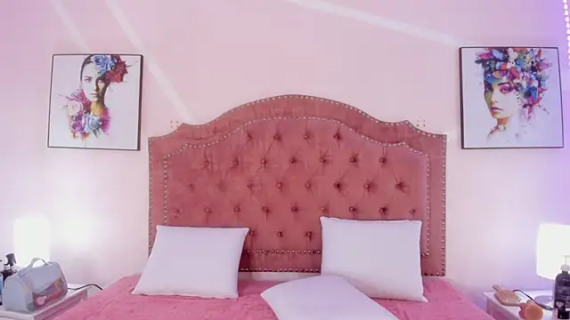 Iris_Thompson_'s Webcam Show