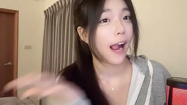 美女Qaz42799在线直播