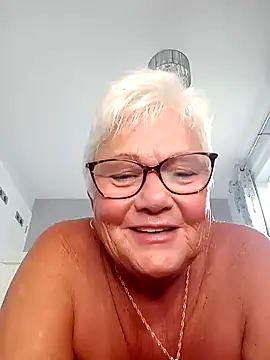 suesinner's Webcam Show