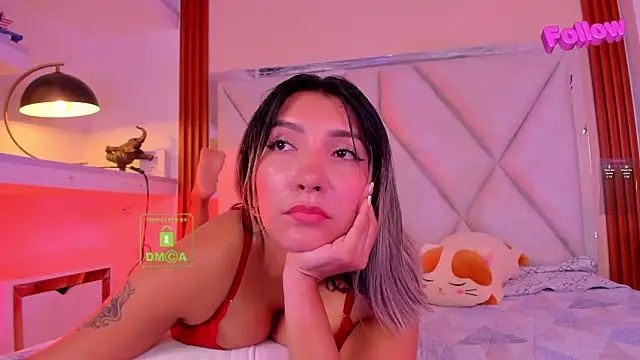 Happy_tits' Webcam Show