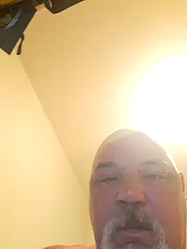 Newfiesausage1972's Webcam Show