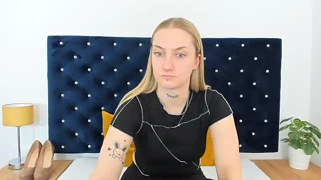 AlexaTease's Webcam Show