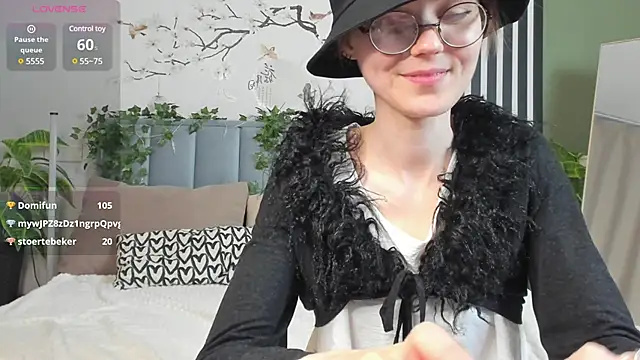 ema_spark's Webcam Show